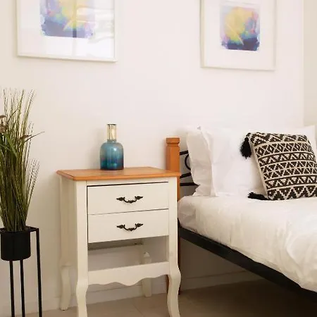 Cozy 3 Bedrooms - Near Seafront * Sliema