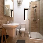 Cozy 3 Bedrooms - Near Seafront Sliema