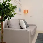 Cozy 3 Bedrooms - Near Seafront Апартаменты
