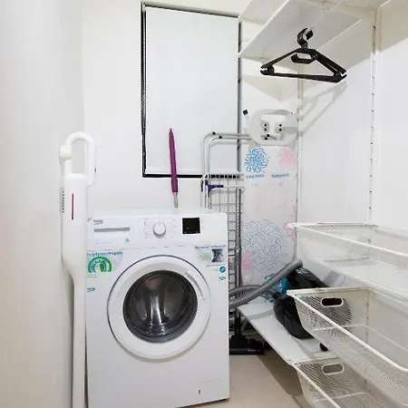 Cozy 3 Bedrooms - Near Seafront * سليمة