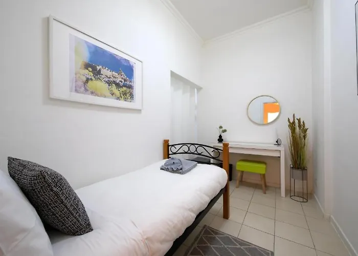 Cozy 3 Bedrooms - Near Seafront *