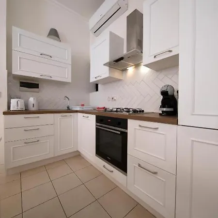 Lägenhet Cozy 3 Bedrooms - Near Seafront